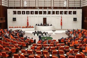 Irak ve Suriye'ye asker gönderme tezkeresi TBMM'de