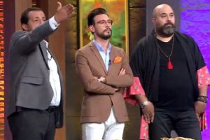 Şef Mehmet Yalçınkaya, Mustafa'yı stüdyodan kovdu