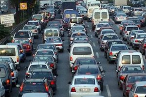 Adana'da 1 ayda 2 bin 807 araç trafikten men edildi