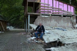 20 yıllık birikimi bir gecede yok oldu
