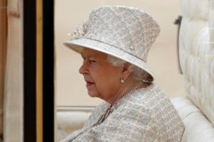 ''Kraliçe Elizabeth'in yeğenini tokatladığını gördüm''