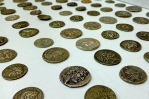 129 adet gümüş sikke ele geçirildi