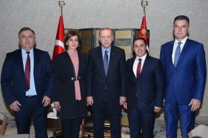 Cumhurbaşkanı Erdoğan, belediye başkanlarını kabul etti