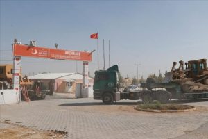 Suriye sınırına iş makinesi sevkiyatı
