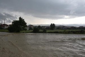 Meteoroloji o iki ili saat vererek uyardı: Çok kuvvetli olacak