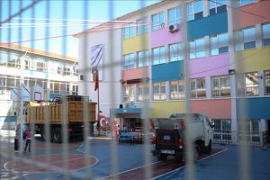 İstanbul'da taşınmasına karar verilen okullar tahliye ediliyor