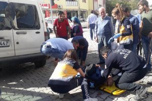 Yaşlı adam aracın altında kaldı