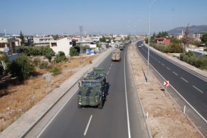 Hatay sınırına askeri sevkiyat