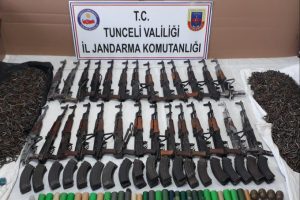 Teröristlerin cephaneliği ele geçirildi