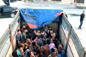 Çanakkale'de 77 kaçak göçmen yakalandı, 1 organizatör tutuklandı