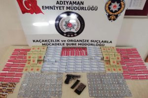 Adıyaman'da 1300 cinsel içerikli hap ele geçirildi