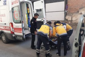 İntihara kalkışan genci polis ikna etti