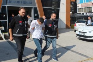 Yakalanacağını anlayınca intihar etmeye kalkıştı
