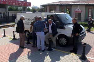 Boğazı kesilerek öldürülen kadının cenazesi Adli Tıp'tan alındı