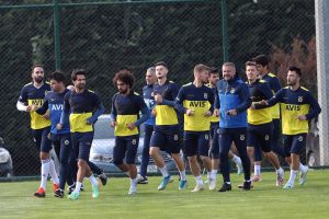 Fenerbahçe'de Denizlispor hazırlıkları devam ediyor
