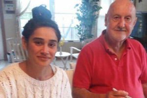 80 yaşındaki eşinin oğlu babasını reddetti