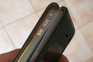 Samsung Galaxy Fold dökülmeye başladı