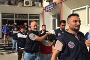 Mersin'deki tefeci operasyonunda 4 kişi tutuklandı