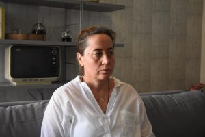 Kızını 14 kurşunla öldüren eşinden boşanamıyor