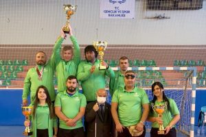 Şampiyonaya kadın sporcu damgası