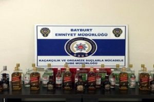 34 adet kaçak içki ile 1 milyon 270 bin adet makaron ele geçirildi