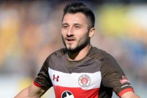Cenk Şahin'in Mehmetçik'e desteği St Pauli'yi rahatsız etti