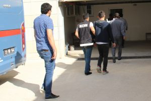 FETÖ'nün Polis Akademisi 'mahrem imamı' yakalandı