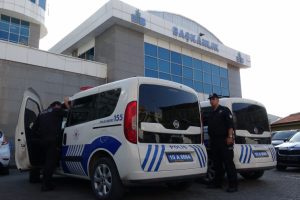 Edremit'te belediye binasında silahlı kavga: 2 gözaltı