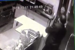 2 çocuk annesinin silahla vurulduğu o anlar kamerada