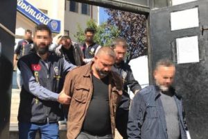 Gasbettikleri malları paylaşamayınca birbirlerini vurdular!