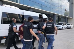 Bursa'da uyuşturucu operasyonu: 5 kişiye gözaltı