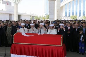 Şehit Ahmet Topçu, Ankara'da toprağa verildi