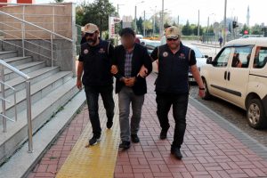 Barış Pınarı Harekatı'na hakaret eden meclis üyesi tutuklandı