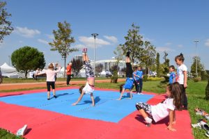 Bursa'da sporun kalbi Hüdavendigar Park'ta atıyor
