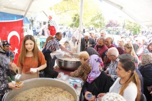 Manyas'ta Barış Pınarı Harekatı için aşure hayrı