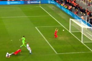 Burak Yılmaz ve Cenk Tosun gol anını anlattı