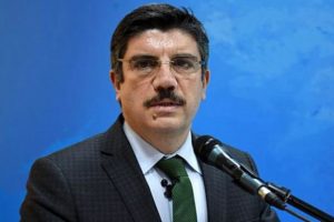 Cumhurbaşkanı danışmanı Aktay: İki ordu arasında çatışma çıkabilir