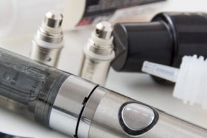 Elektronik sigarayla mücadelede etkili adımlar atılacak