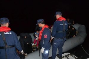 4 ayrı operasyonda 91'i çocuk 190 göçmen yakalandı