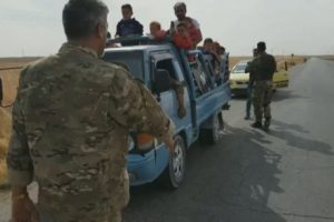 Tel Abyad'a dönen siviller Suriye Milli Ordusu tarafından karşılandı