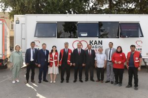 Rekor kan bağışına Vali Soytürk'ten ziyaret