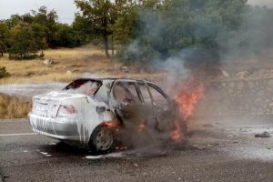 Askeri personel taşıyan araç kaza yaptı: 3'ü asker 5 yaralı