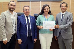 Hekim adayları sertifikalarına kavuştu