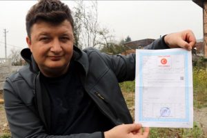 Genç muhtar 5 yıllık maaşını köyüne bağışladı