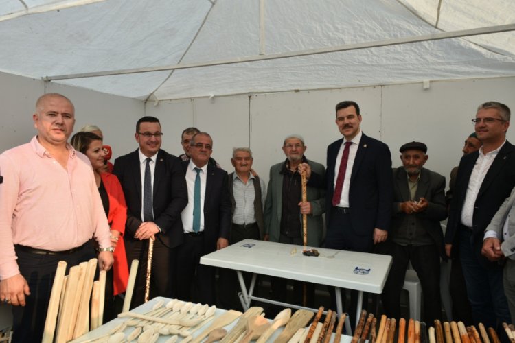Bursa Mustafakemalpaşa'nın yöresel ürünleri festivalde sergilendi