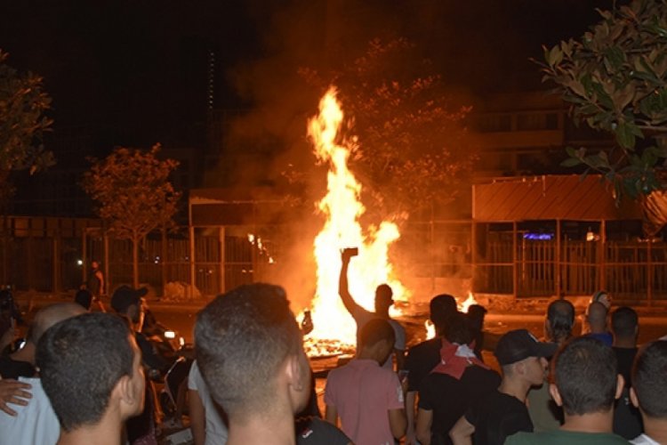 Lübnan'da 72 saat süre verildi, okullar ve bankalar tatil edildi