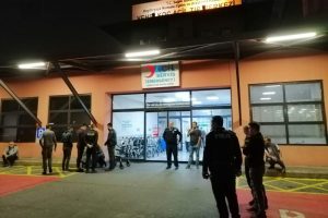Kız arkadaşıyla tartışan polis kendini vurdu!