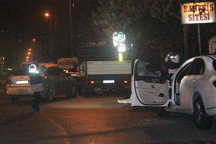 Gece yarısı dehşet! Yollarını kesip kurşun yağdırdı