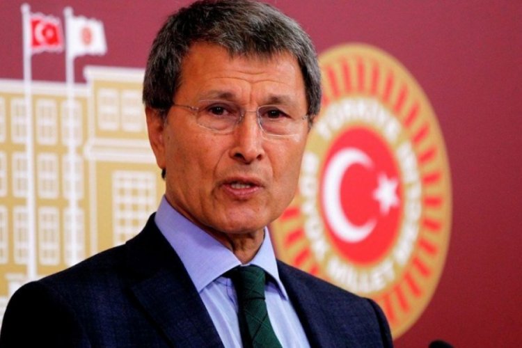 MHP'den ihraç edilen Halaçoğlu'na Devlet Bahçeli'den hediye