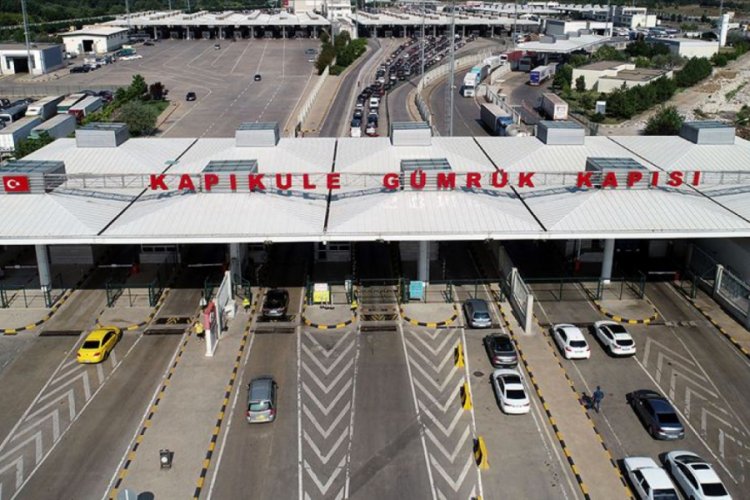 Kapıkule'den günlük araç çıkış sayısı rekora ulaştı